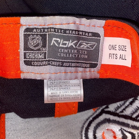 NHL Flyers Hat - Picture 6 of 6